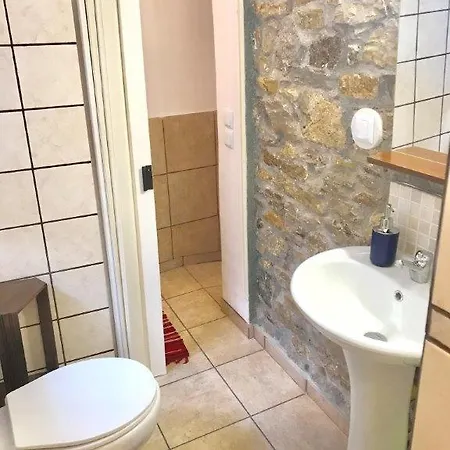 Casa Lela 3...hydra