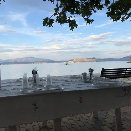 Casa Lela 3...hydra