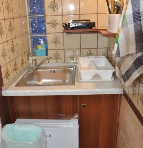 Casa Lela 3...hydra *